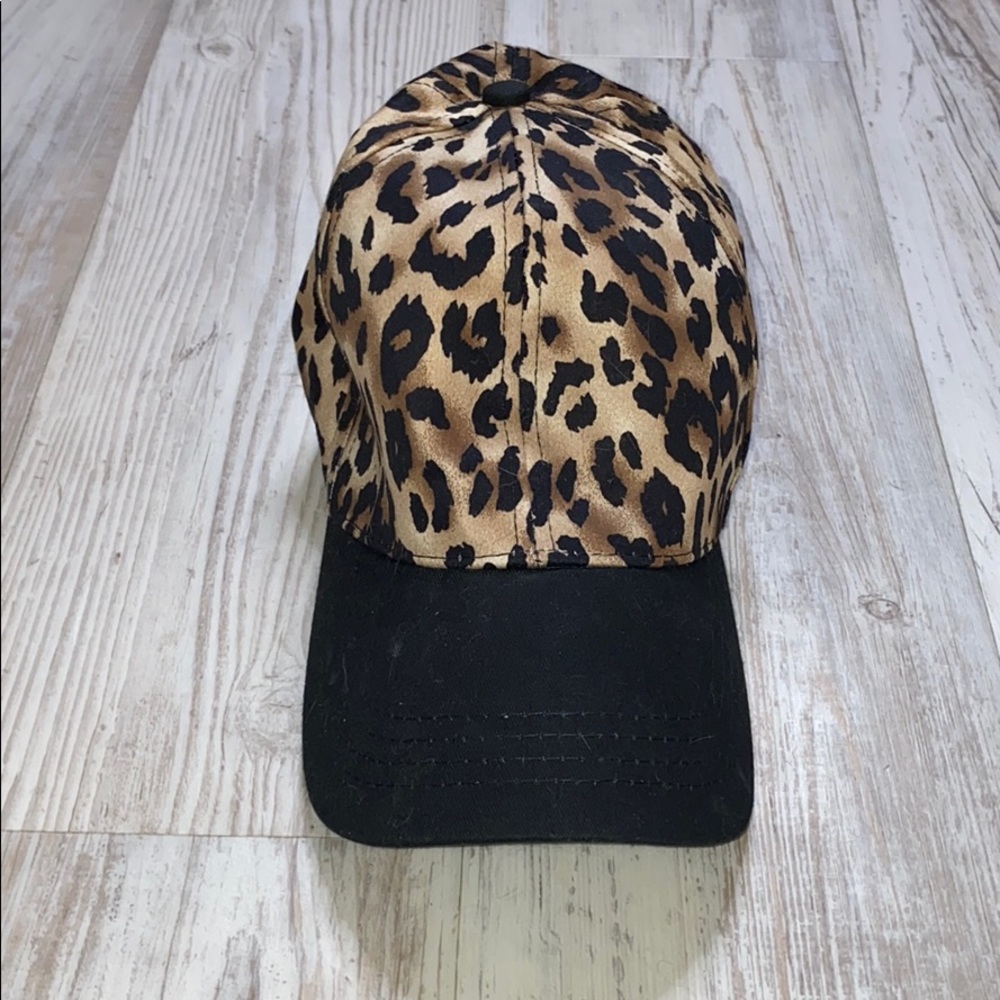 💜Black and cheetah dad hat